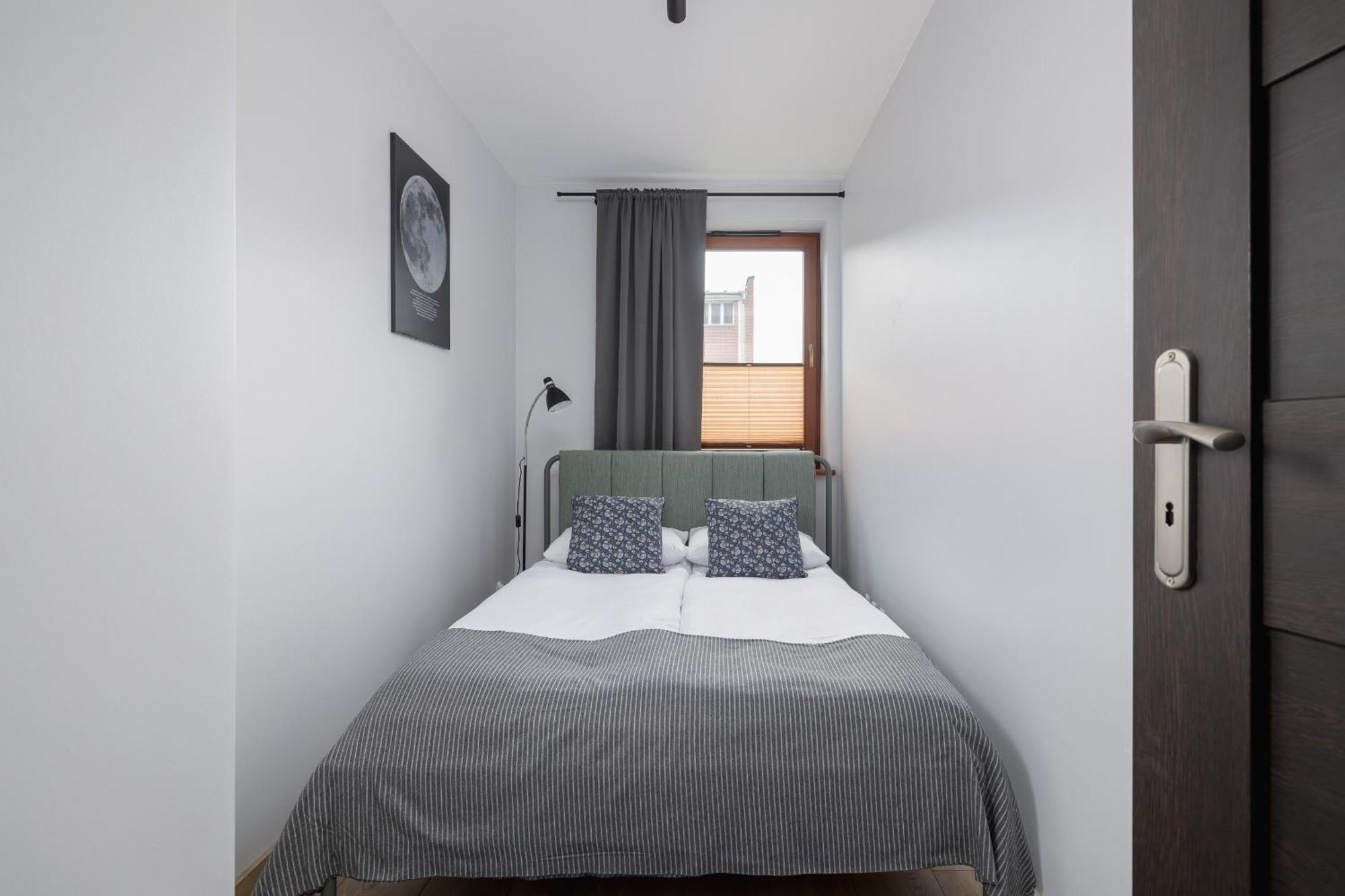 Stylish Apartment With Balcony & Parking Cracow By Noclegi Renters Krakau Exterior foto