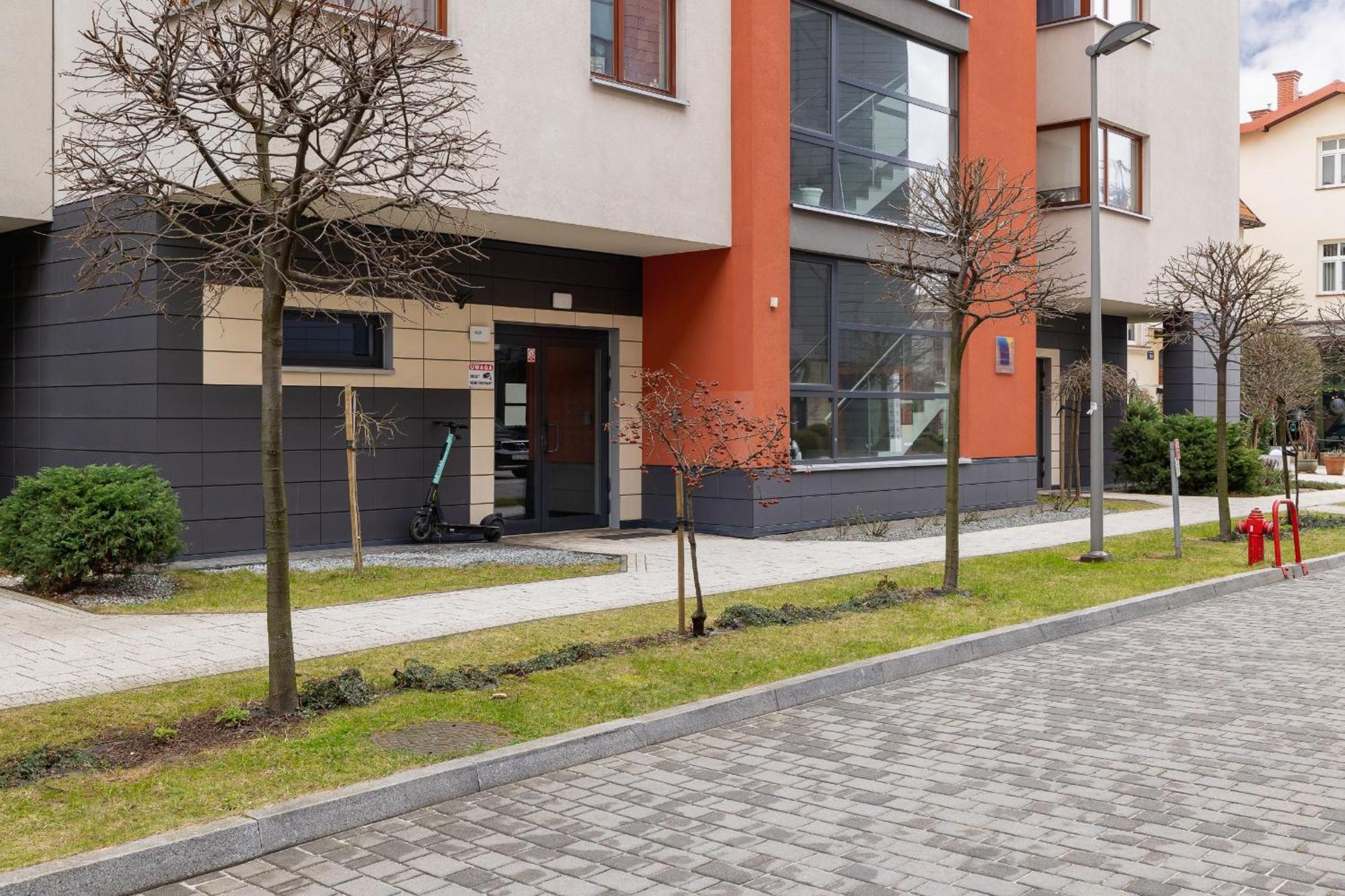 Stylish Apartment With Balcony & Parking Cracow By Noclegi Renters Krakau Exterior foto